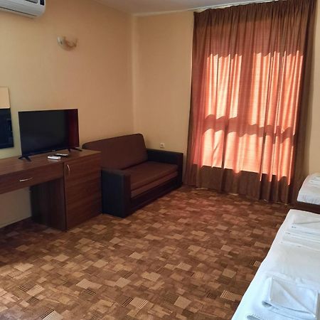 Hotel Sapphire 프리모르스코 외부 사진