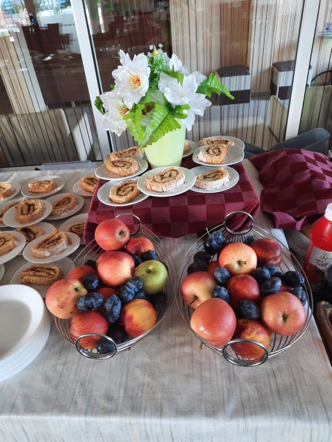 Hotel Sapphire 프리모르스코 외부 사진