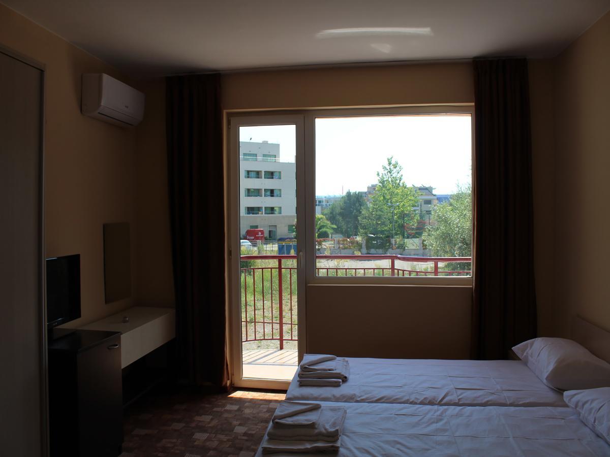Hotel Sapphire 프리모르스코 외부 사진