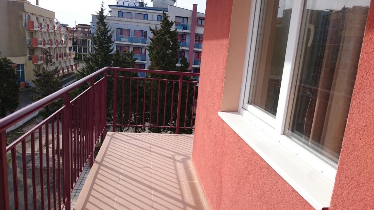Hotel Sapphire 프리모르스코 외부 사진