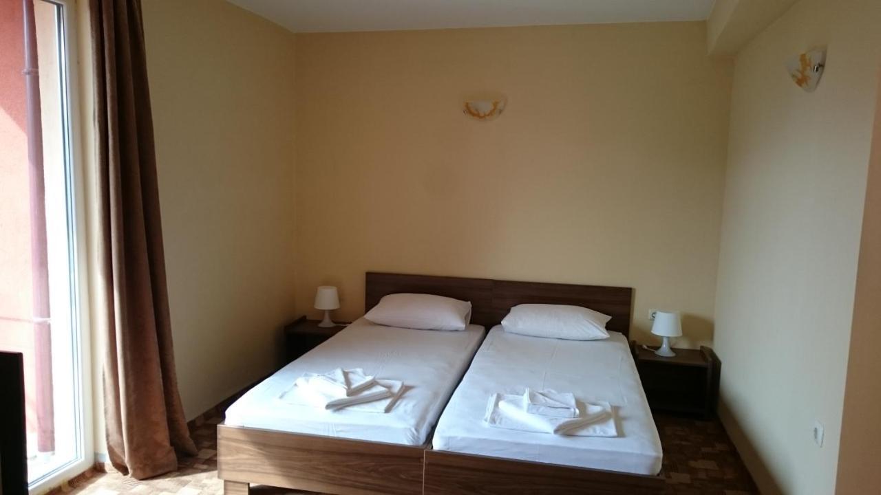 Hotel Sapphire 프리모르스코 외부 사진