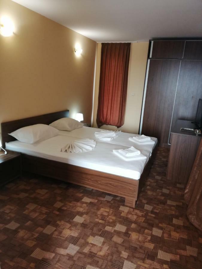 Hotel Sapphire 프리모르스코 외부 사진